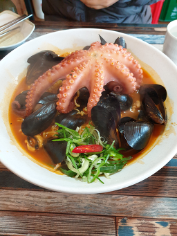 고래라면 성산점 사진 4