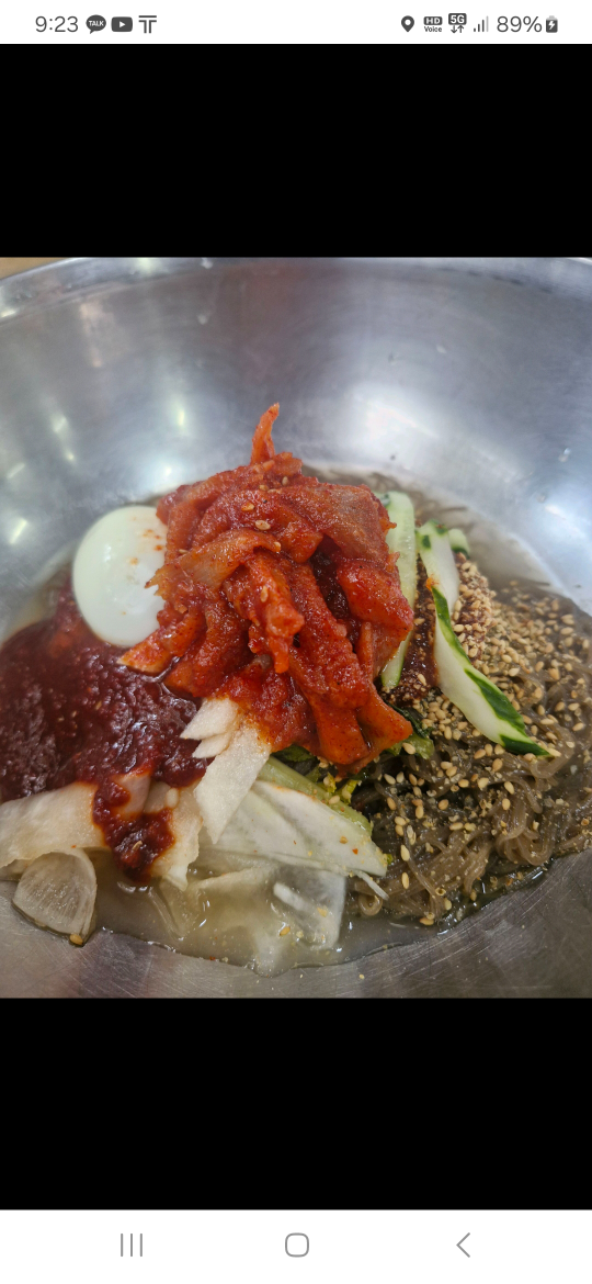 Wanggopbaegi naengmyeon (왕곱배기 냉면) 1
