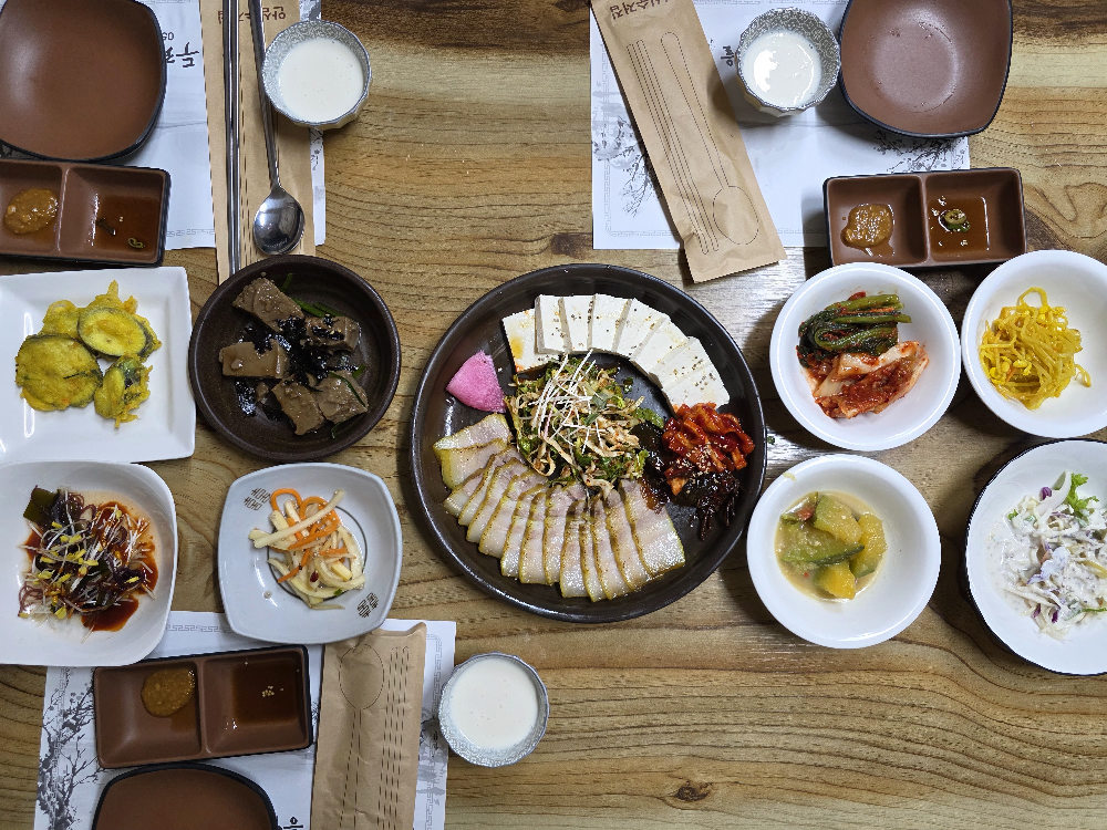 Duredubumaeul (두레두부마을) 2
