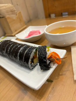 Gobongmingimbap (고봉민김밥) 3