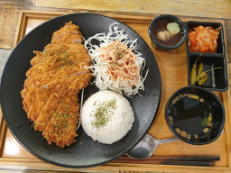 Geogidongaseu (거기돈가스) 2