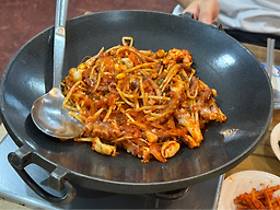 아저씨네낙지찜 신촌점 사진 2