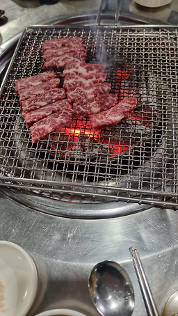 Baekseongukwangsogeumgui (백성욱왕소금구이) 1