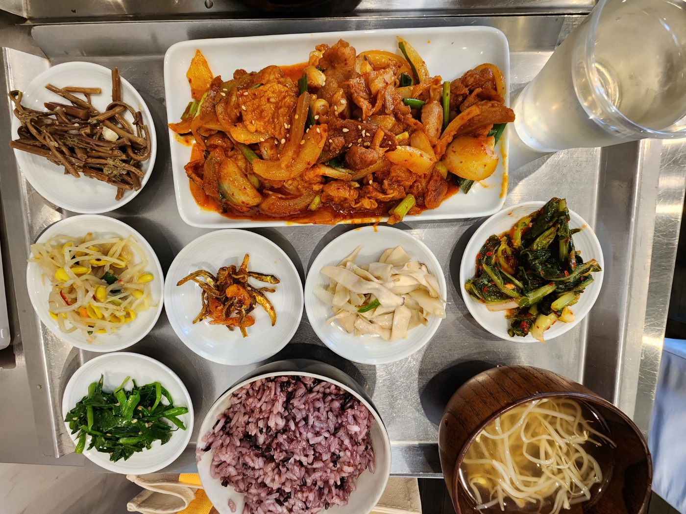 어테이블 사진 2
