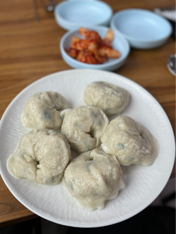 Pyeongyangkalguksu (평양칼국수) 3