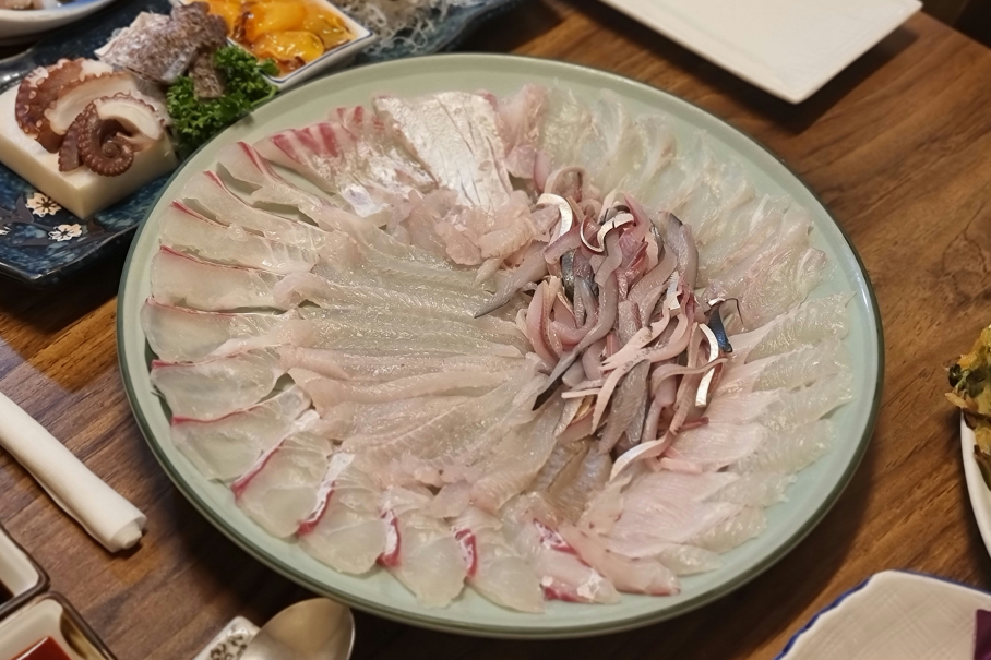 Eosimhoetjip (어심횟집) 3