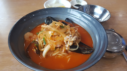 Chakhanswepeujjamppong (착한쉐프짬뽕) 3