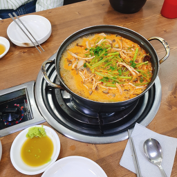 율생해물샤브칼국수 1