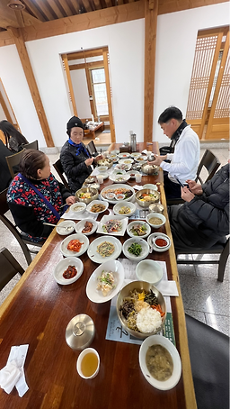 Keungiwajip (큰기와집) 2