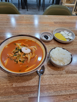 Donghaebanjeom sokchojeom (동해반점 속초점) 1