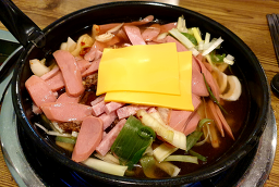 송탄부대찌개 잠원점 사진 4