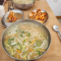 홍남매칼국수 망포역점 사진 3
