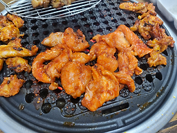 Hayeonsutbuldakgalbi (하연숯불닭갈비) 2