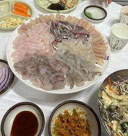 Momohoesikdang (모모회식당) 2