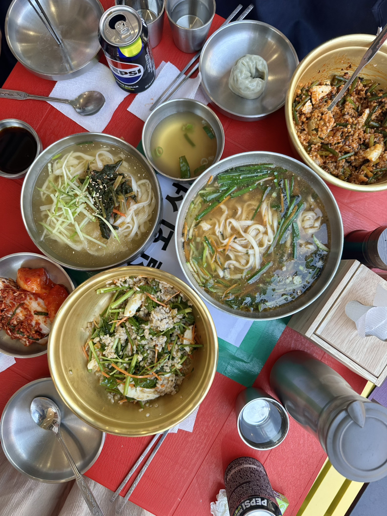 석촌칼국수보리밥 본점 사진 2