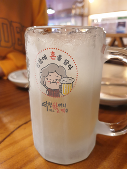 역전할머니맥주 제주함덕점 대표 사진