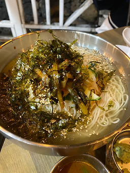 돌담위에흑돼지 사진 5