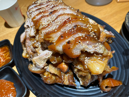 창대매운족발 1