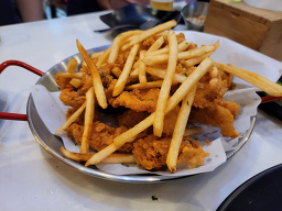 로켓치킨 대표 사진