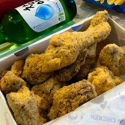 청년치킨 사당점 사진 2