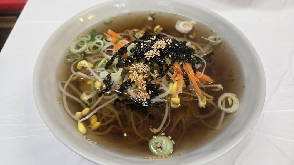 Sansuyuguksu (산수유국수) 2
