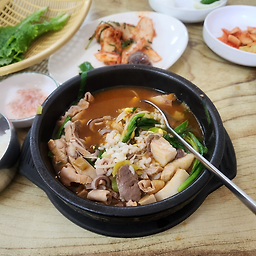황토수육국밥 3