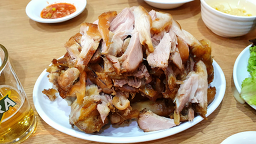 장군족발보쌈 본점 사진 2