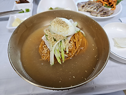 Cheongyanggochunaengmyeon (청양고추냉면) 3