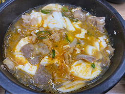 Bakganemyeonggasundubu (박가네명가순두부) 3