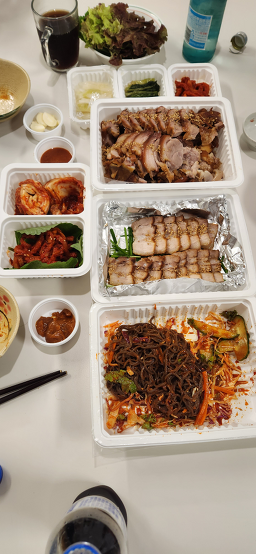 Jokbalyasijang (족발야시장) 2
