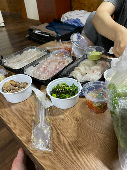 Junganghoetjip (중앙횟집) 3