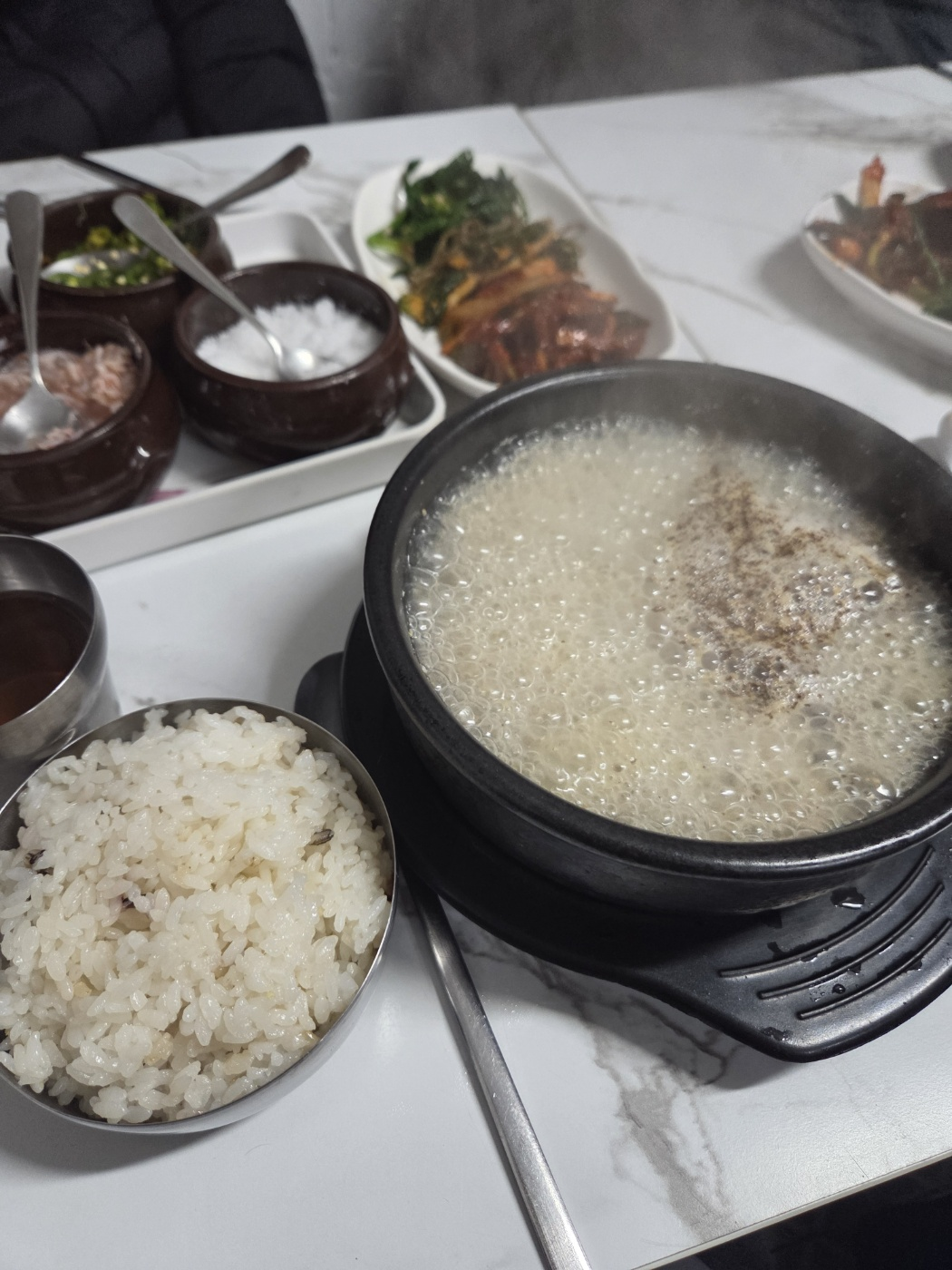 장터순대국 1