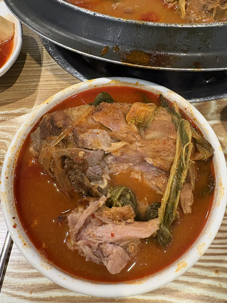 Cheonggiwagamjatang 4