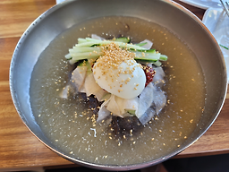 Gyeryongchiknaengmyeon (계룡칡냉면) 2