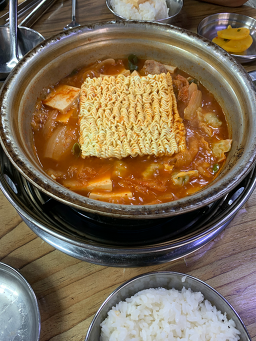 명동찌개마을 신림점 사진 4