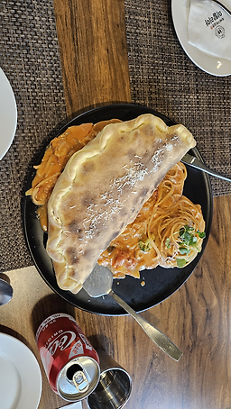 Ttukbaegiedameunitallia (뚝배기에담은이탈리아) 2