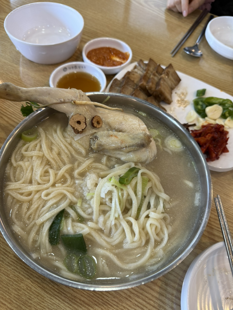 교동닭칼국수 1