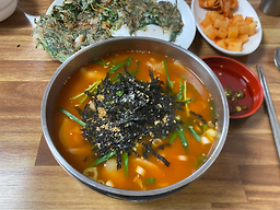 Narutteoguksu (나룻터국수) 2