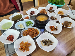 Altteuljinmieumsikjeom (알뜰진미음식점) 3