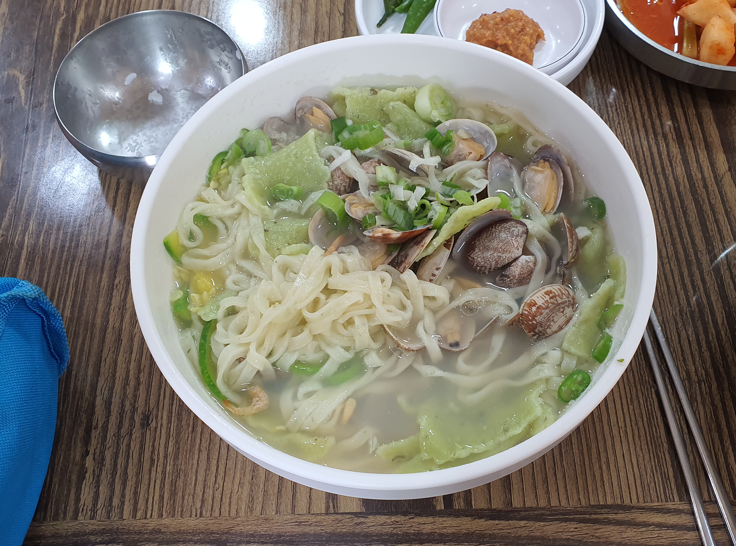 착한멸치바지락칼국수 5