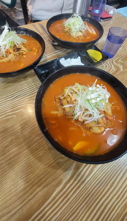 Gayabanjeomjjamppongjip (가야반점짬뽕집) 1