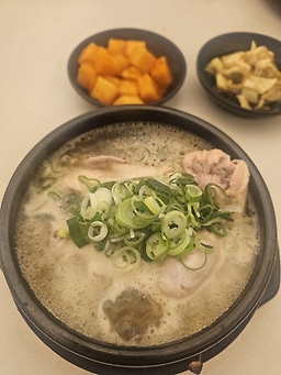 Sejongidosamgyetang mojongjeom (세종이도삼계탕 모종점) 2
