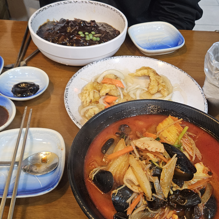 Itaewonmyeonsamuso (이태원면사무소) 2
