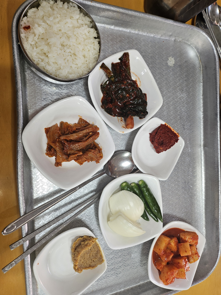 Jangteottukbaegi (장터뚝배기) 3