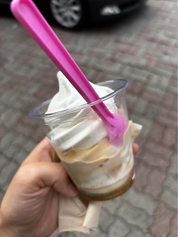 컴포즈커피 압구정스마일점
