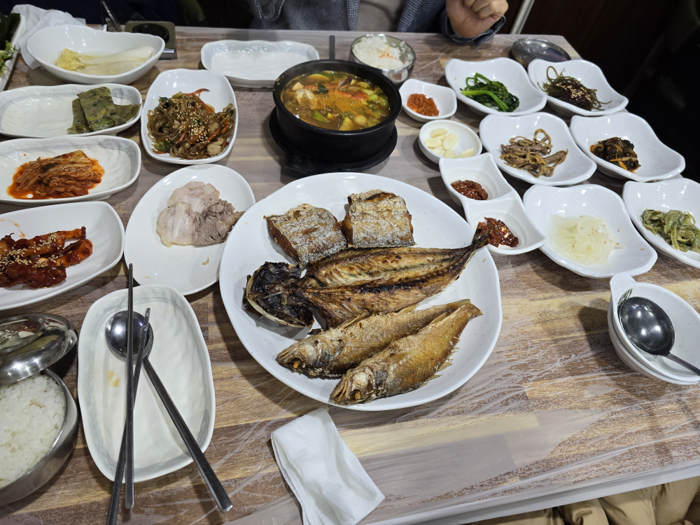 Jeilyeongyangdolsotbap (제일영양돌솥밥) 1