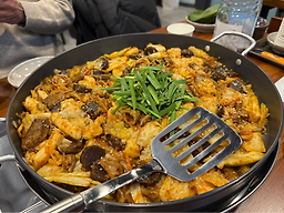 Jeongchilgu baeksundae &sundaeguk (정칠구 백순대 &순대국) 2