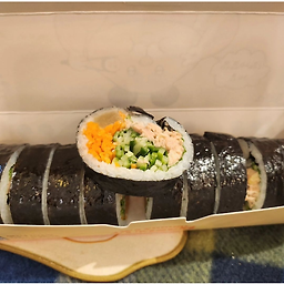 Yamsaemgimbap sujisinbongjeom (얌샘김밥 수지신봉점) 2