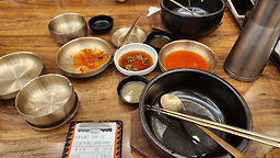 Hwangdonsomeorigukbap (황돈소머리국밥) 1