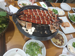 Namjamaninjangeogui (남자만인장어구이) 1